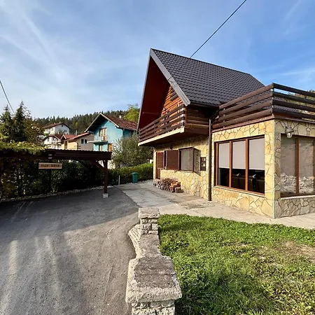 Villa Mona Zeleni Vir *